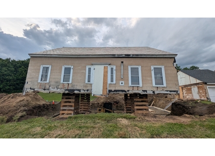 The 200-year-old Cross House, on Route 100, is getting a foundation, thanks to the work of owners Melissa and Shawn Hammond. The house has been in Melissa’s family for five generations.
Photo Mike Eldred
